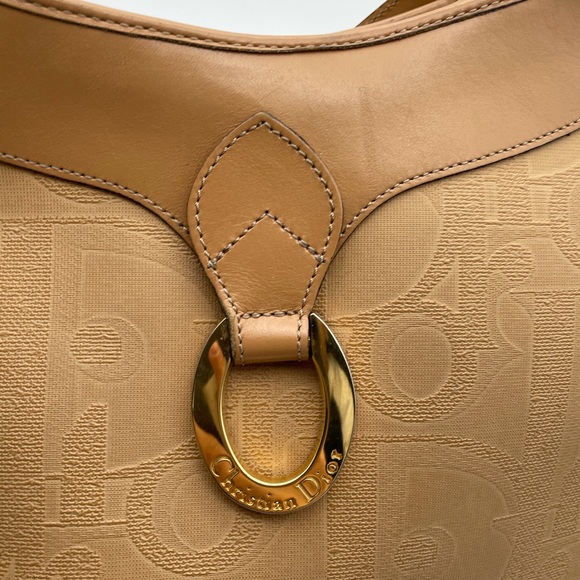 Dior - Picture 10 of 16